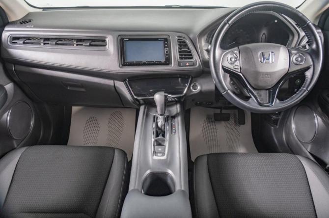 Honda Vezel I Рестайлинг с пробегом 2018 года, цена 1 919 000 рублей, 105003 км, внедорожник, Автокод Объявления