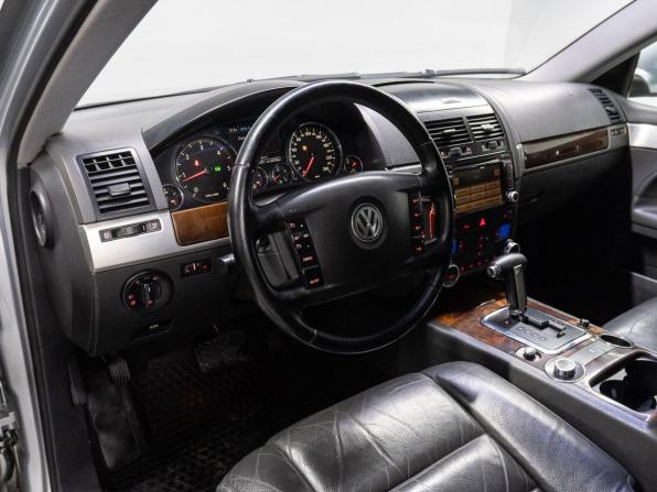 Volkswagen Touareg I Рестайлинг с пробегом 2008 года, цена 999 000 рублей, 272603 км, внедорожник, Автокод Объявления