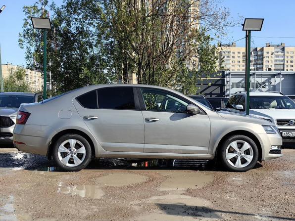 Skoda Octavia III (A7) Рестайлинг с пробегом 2019 года, цена 2 439 000 рублей, 80600 км, лифтбек, Автокод Объявления