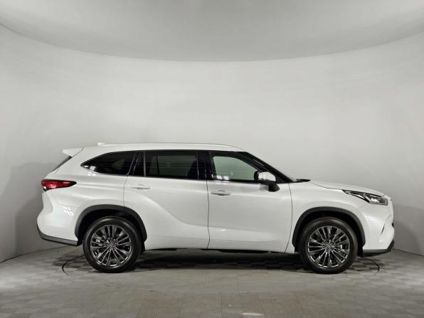 Toyota Highlander IV (XU70) с пробегом 2026 года, цена 5 890 000 рублей, 28 км, внедорожник, Автокод Объявления