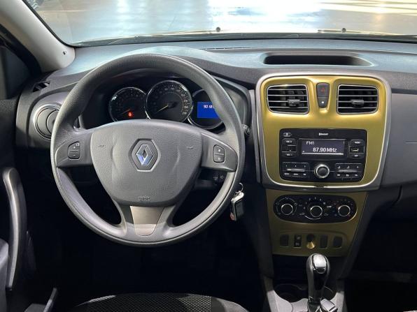 Renault Sandero II с пробегом 2017 года, цена 1 235 000 рублей, 89100 км, хэтчбек, Автокод Объявления