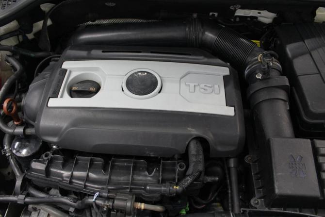 Skoda Octavia II (A5) Рестайлинг с пробегом 2013 года, цена 829 000 рублей, 208439 км, лифтбек, Автокод Объявления