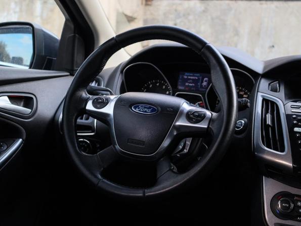 Ford Focus III с пробегом 2012 года, цена 820 000 рублей, 133440 км, хэтчбек, Автокод Объявления
