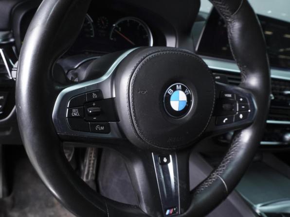 BMW 5 серии VII (G30/G31/G38) с пробегом 2017 года, цена 3 824 070 рублей, 133645 км, седан, Автокод Объявления