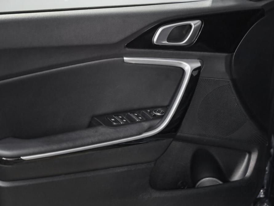 Kia Ceed III Санкт-Петербург  - изображение 21