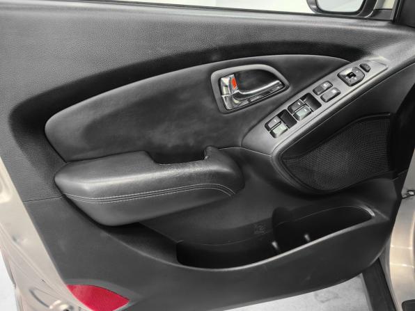 Hyundai ix35 I с пробегом 2011 года, цена 1 530 000 рублей, 212000 км, внедорожник, Автокод Объявления