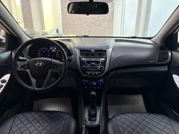 Hyundai Solaris I Рестайлинг с пробегом 2016 года, цена 1 275 000 рублей, 122100 км, седан, Автокод Объявления