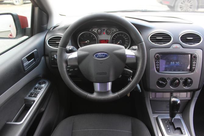Ford Focus II Рестайлинг с пробегом 2008 года, цена 599 000 рублей, 227995 км, седан, Автокод Объявления