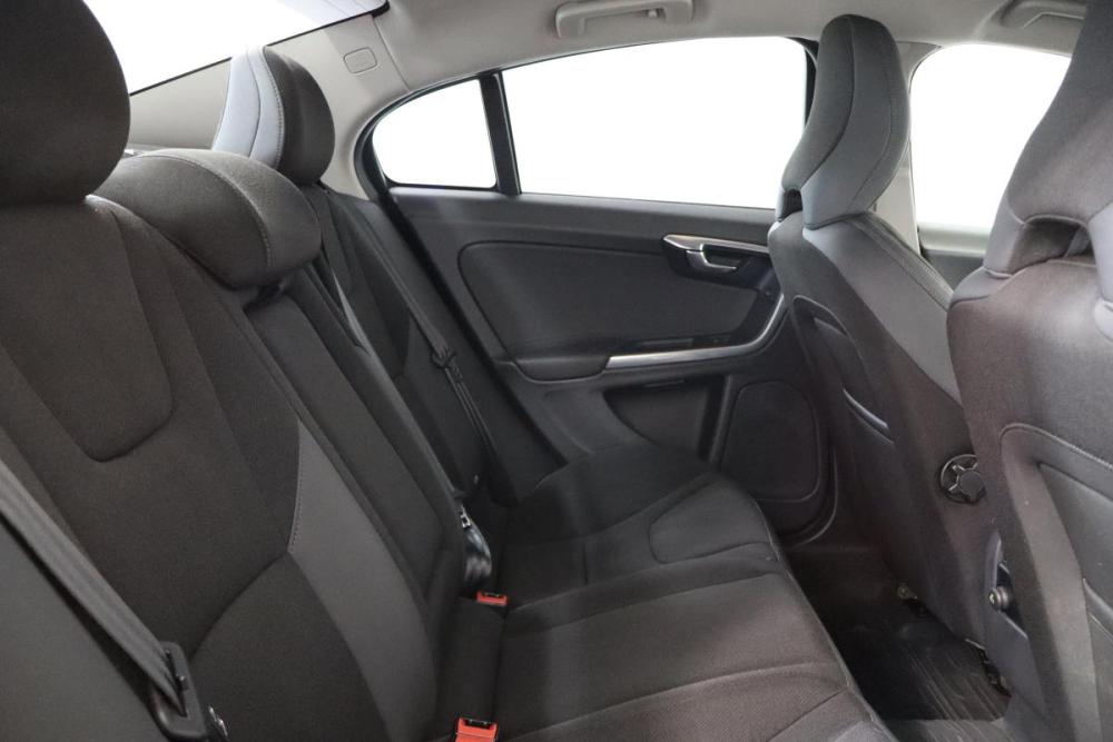 Volvo S60 II Санкт-Петербург  - изображение 12