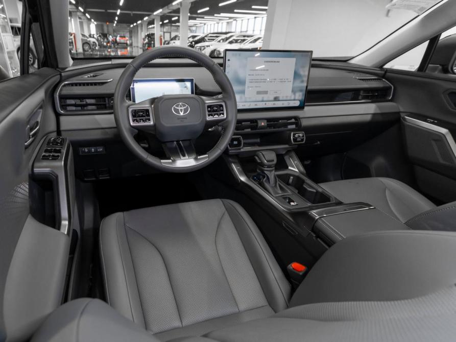 Toyota RAV4 VI (XA60) Москва  - изображение 7