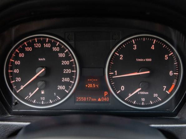 BMW 3 серии V (E90/E91/E92/E93) Рестайлинг с пробегом 2009 года, цена 998 000 рублей, 255817 км, седан, Автокод Объявления