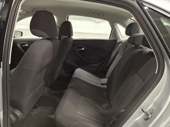 Volkswagen Polo V Рестайлинг с пробегом 2019 года, цена 1 195 000 рублей, 116495 км, седан, Автокод Объявления