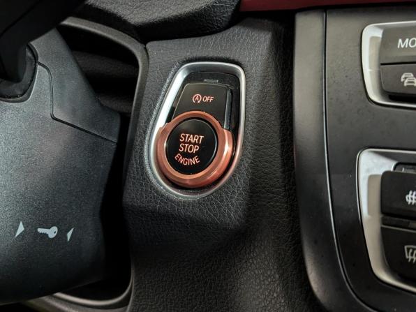 BMW 3 серии VI (F3x) Рестайлинг с пробегом 2016 года, цена 2 364 500 рублей, 180000 км, хэтчбек, Автокод Объявления