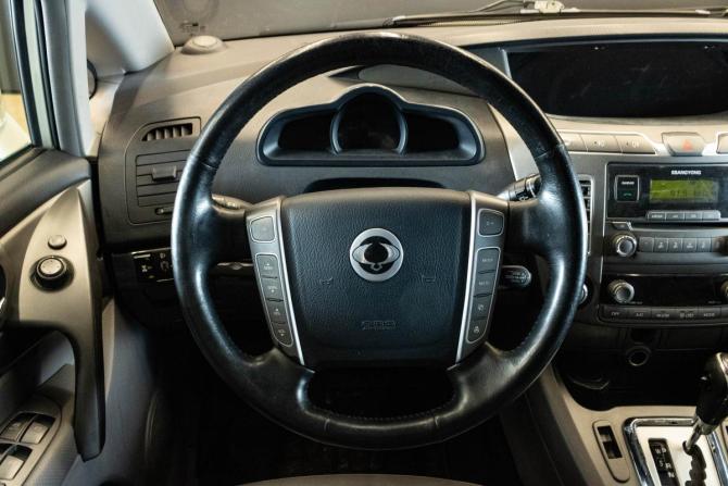 SsangYong Stavic с пробегом 2014 года, цена 1 669 000 рублей, 177136 км, минивэн, Автокод Объявления