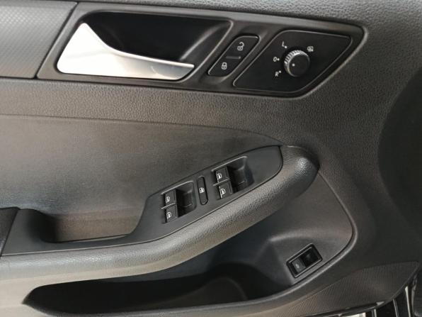 Volkswagen Jetta VI с пробегом 2013 года, цена 849 000 рублей, 232085 км, седан, Автокод Объявления