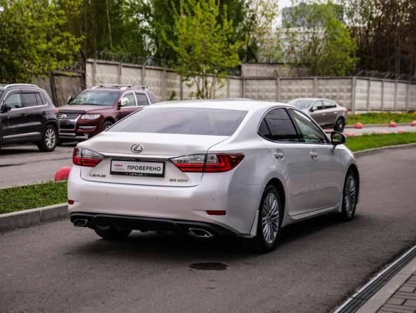 Lexus ES VI Рестайлинг с пробегом 2016 года, цена 2 599 000 рублей, 152864 км, седан, Автокод Объявления