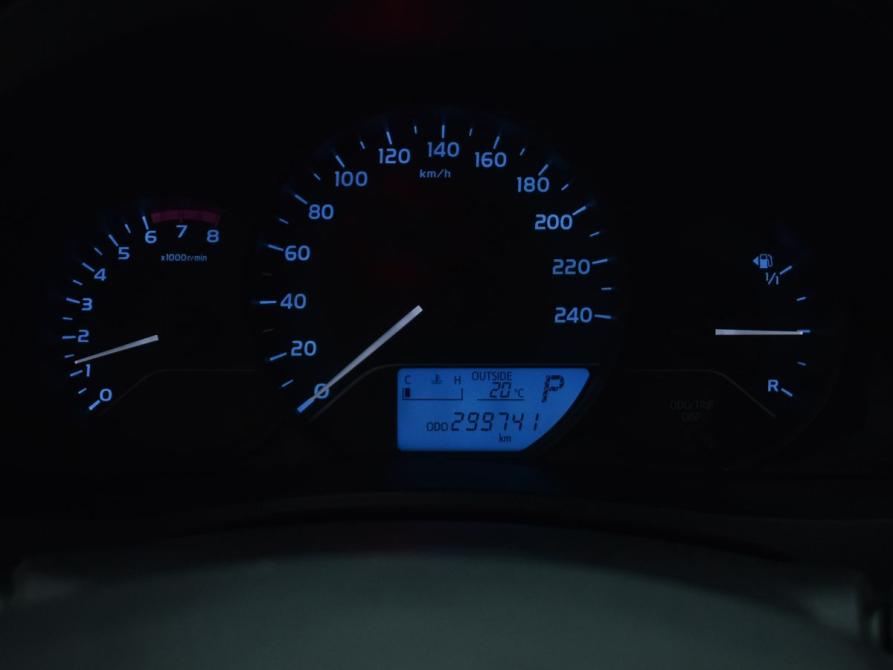 Toyota Corolla XI (E160 E170 E180) Рестайлинг 1 Кемерово  - изображение 8