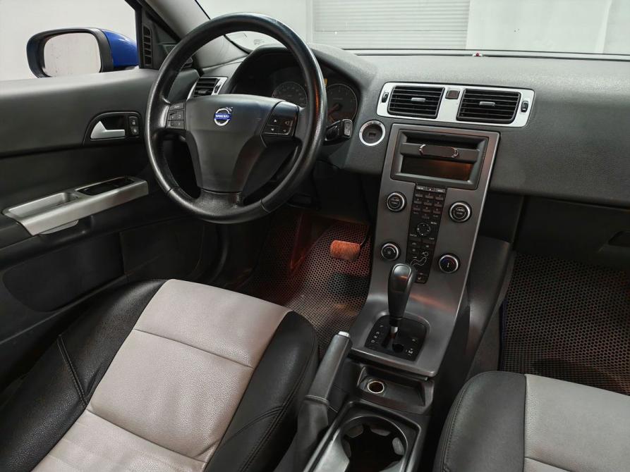Volvo C30 I Москва  - изображение 10
