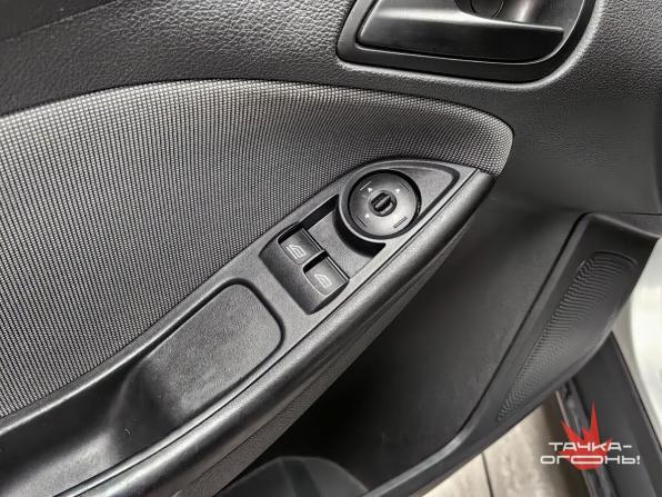 Ford Focus III с пробегом 2011 года, цена 650 000 рублей, 215000 км, хэтчбек, Автокод Объявления