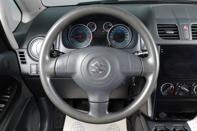 Suzuki SX4 I (Classic) Рестайлинг с пробегом 2010 года, цена 779 000 рублей, 229000 км, седан, Автокод Объявления