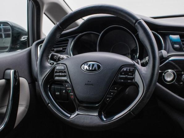 Kia Ceed II Рестайлинг с пробегом 2018 года, цена 1 775 000 рублей, 30257 км, хэтчбек, Автокод Объявления