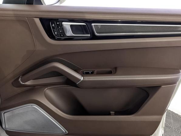 Porsche Cayenne III с пробегом 2019 года, цена 8 444 000 рублей, 63299 км, внедорожник, Автокод Объявления