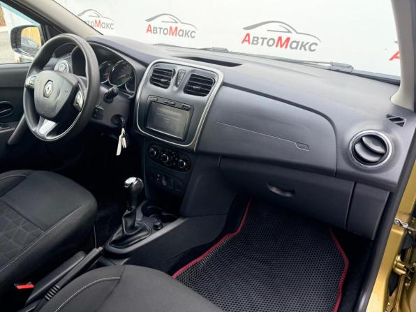 Renault Sandero II с пробегом 2015 года, цена 960 000 рублей, 143410 км, хэтчбек, Автокод Объявления