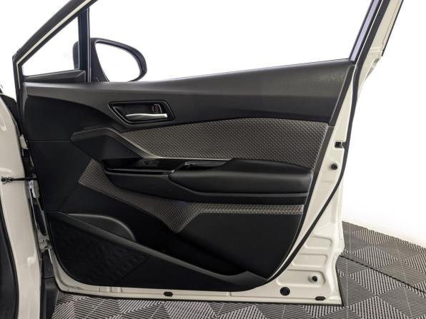Toyota C-HR I Рестайлинг с пробегом 2021 года, цена 2 945 000 рублей, 55095 км, внедорожник, Автокод Объявления