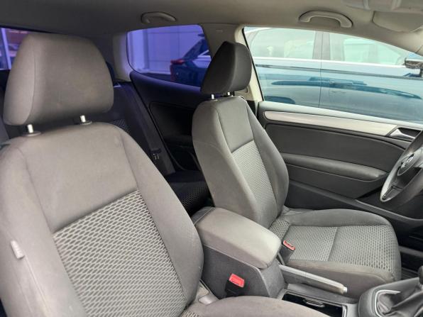 Volkswagen Golf VI с пробегом 2012 года, цена 975 000 рублей, 133243 км, хэтчбек, Автокод Объявления