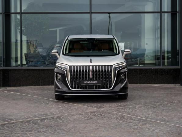 Hongqi HQ9 с пробегом 2023 года, цена 5 099 000 рублей, 10278 км, минивэн, Автокод Объявления