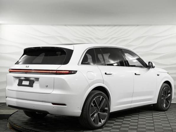 Новый Li Auto (Lixiang) L7 I Рестайлинг 2026 года, цена 10 690 000 рублей, внедорожник, Автокод Объявления