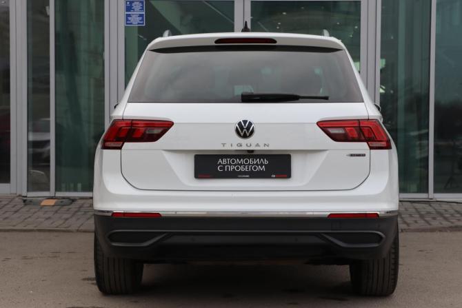 Volkswagen Tiguan II Рестайлинг с пробегом 2021 года, цена 3 090 000 рублей, 100224 км, внедорожник, Автокод Объявления