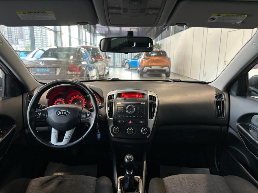 Kia Ceed I Рестайлинг Санкт-Петербург  - изображение 27