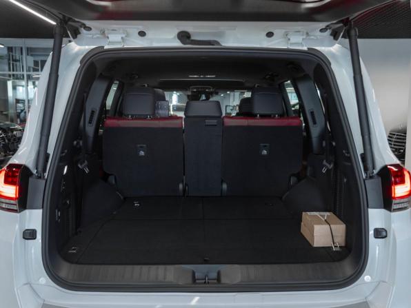 Toyota Land Cruiser 300 Series с пробегом 2024 года, цена 14 200 000 рублей, 22 км, внедорожник, Автокод Объявления