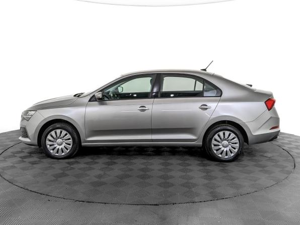 Skoda Rapid II с пробегом 2021 года, цена 1 565 000 рублей, 72302 км, лифтбек, Автокод Объявления