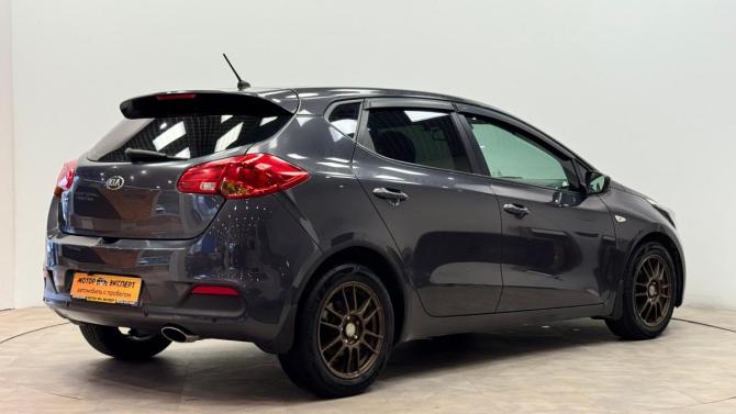 Kia Ceed II с пробегом 2013 года, цена 1 090 000 рублей, 171996 км, хэтчбек, Автокод Объявления