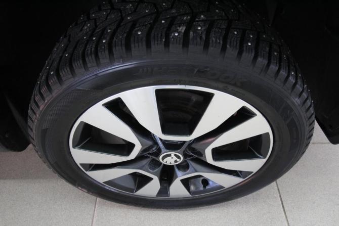 Skoda Yeti I Рестайлинг с пробегом 2015 года, цена 1 100 000 рублей, 205177 км, внедорожник, Автокод Объявления