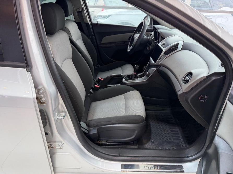 Chevrolet Cruze I Рестайлинг Таганрог  - изображение 16