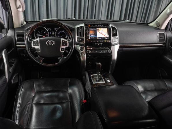 Toyota Land Cruiser 200 Series Рестайлинг 1 с пробегом 2013 года, цена 3 719 000 рублей, 336496 км, внедорожник, Автокод Объявления