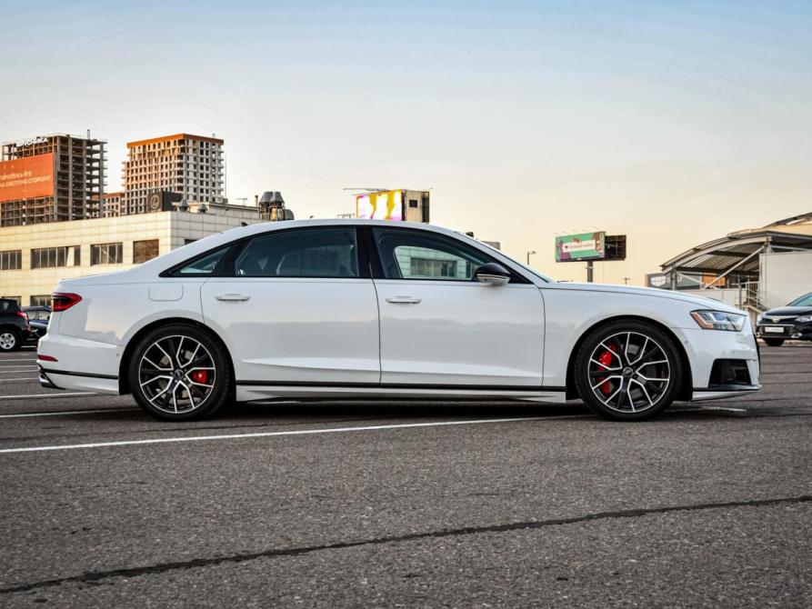 Audi S8 IV (D5) Москва  - изображение 7