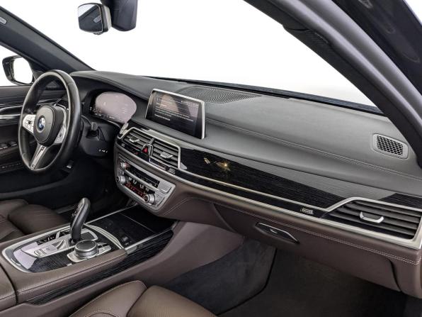 BMW 7 серии VI (G11/G12) Рестайлинг с пробегом 2020 года, цена 5 145 000 рублей, 82968 км, седан, Автокод Объявления