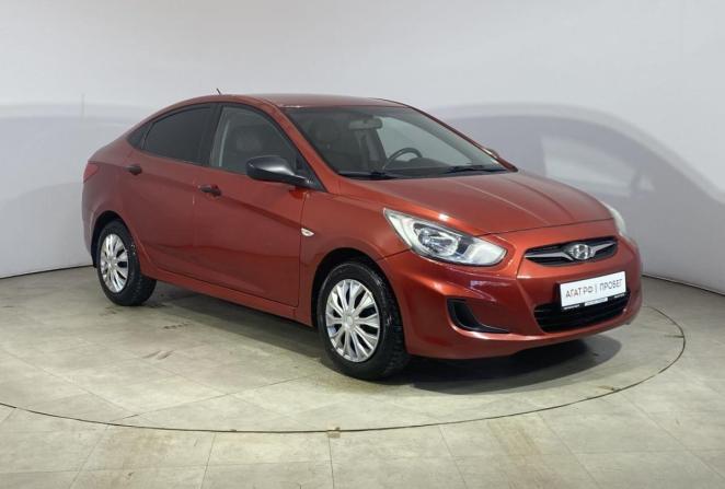 Hyundai Solaris I с пробегом 2012 года, цена 644 000 рублей, 200383 км, седан, Автокод Объявления