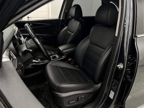 Kia Sorento III Prime Рестайлинг с пробегом 2018 года, цена 2 999 000 рублей, 152000 км, внедорожник, Автокод Объявления