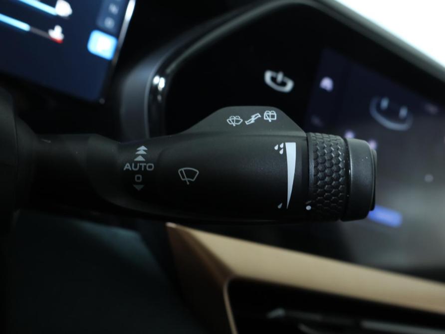 Geely Monjaro I Москва  - изображение 13