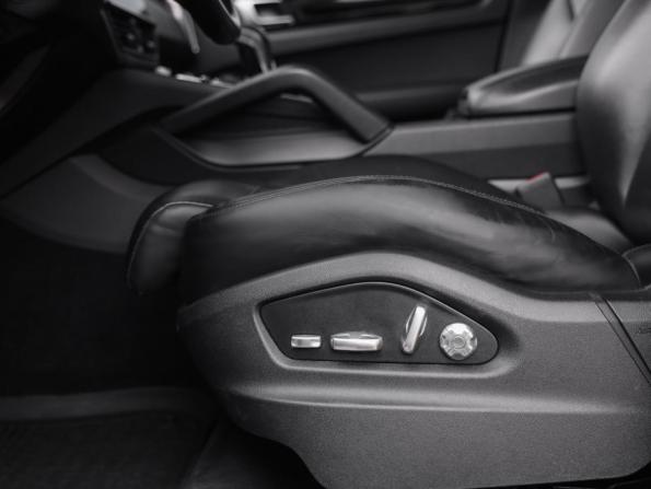 Porsche Cayenne III с пробегом 2018 года, цена 4 749 000 рублей, 191860 км, внедорожник, Автокод Объявления