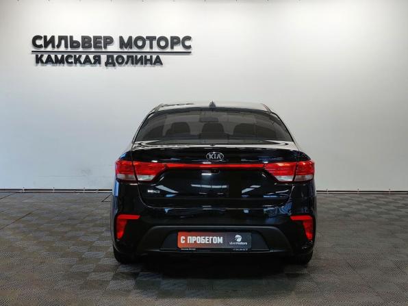 Kia Rio IV с пробегом 2018 года, цена 1 350 000 рублей, 124325 км, седан, Автокод Объявления