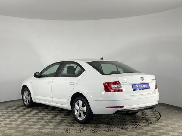 Skoda Octavia III (A7) Рестайлинг с пробегом 2018 года, цена 1 542 000 рублей, 143825 км, лифтбек, Автокод Объявления