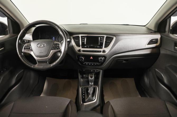 Hyundai Solaris II с пробегом 2019 года, цена 1 039 000 рублей, 259000 км, седан, Автокод Объявления