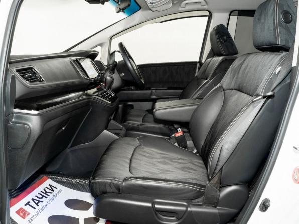 Honda Odyssey V Рестайлинг с пробегом 2018 года, цена 2 500 000 рублей, 56472 км, минивэн, Автокод Объявления