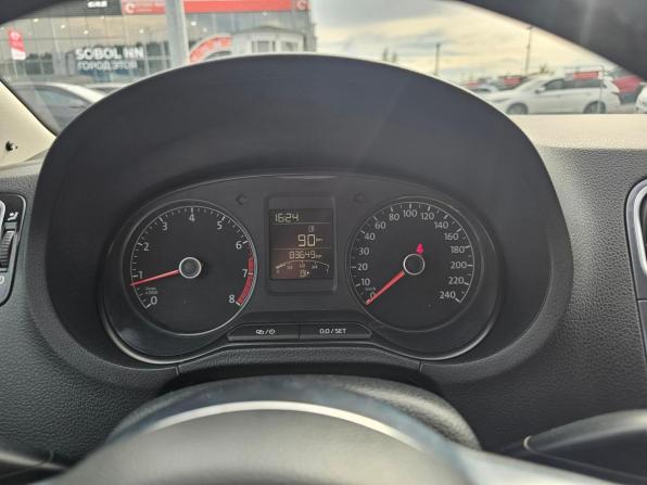 Volkswagen Polo V Рестайлинг с пробегом 2018 года, цена 1 149 995 рублей, 83644 км, седан, Автокод Объявления